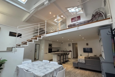 Appartement à vendre à VILLEFRANCHE-SUR-MER Les Issarts - 4 pièces - 100 m² 