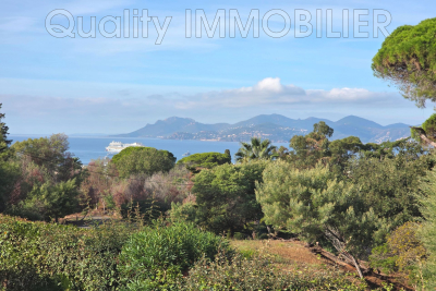 Maison à louer à CANNES Sainte-Catherine - 5 pièces - 150 m² 