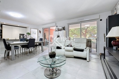 Appartement &agrave; vendre &agrave; FRÉJUS  - 3 pi&egrave;ces - 86 m&sup2; 
