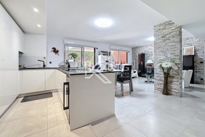 Appartement &agrave; vendre &agrave; FRÉJUS Centre Ville 1 - 3 pi&egrave;ces - 86 m&sup2; 