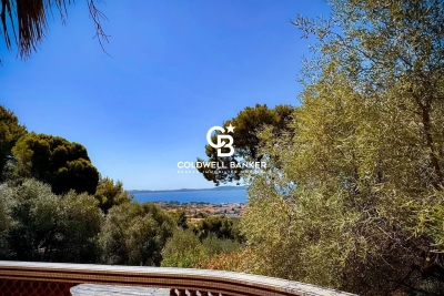 Maison à vendre terrain est nord 