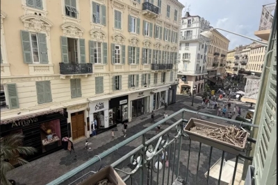 Appartement à vendre à NICE Jean Medecin - 3 pièces - 50 m² 