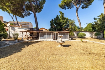House for sale in CAGNES-SUR-MER  - 4 rooms - 120 m² 