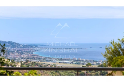 Apartment for sale in MANDELIEU-LA-NAPOULE  - 3 rooms - 132 m&sup2; 