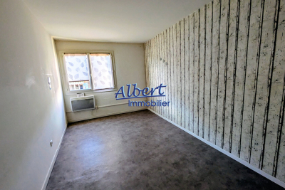 Commerce à louer à OLLIOULES   - 29 m² 