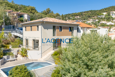 Maison &agrave; vendre piscine plain pieds salon de provence 