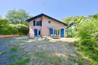 Maison à vendre à BAYONNE Saint-Pierre-d'Irube - 5 pièces - 253 m² 