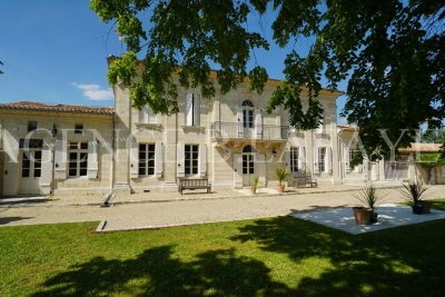 Maison à vendre à BORDEAUX Saint-Bruno-Saint-Victor 1 - 12 pièces - 400 m² 