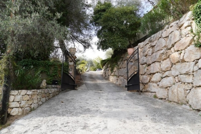 Maison à vendre à CASTAGNIERS  - 5 pièces - 220 m² 