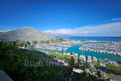Apartment for sale in VILLENEUVE-LOUBET  - 8 rooms - 193 m² 