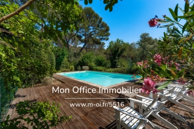 Maison à vendre à Aix-en-Provence  - 8 pièces 250 m² 