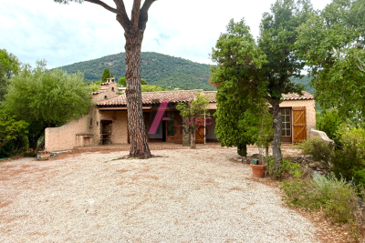 Maison à vendre à CAVALAIRE-SUR-MER  - 5 pièces - 150 m² 