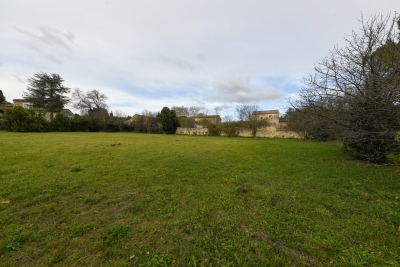 terrain à vendre à UZÈS   - 900 m² 