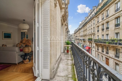 Appartement à louer à PARIS 16EME Parc de Montsouris 3 - 5 pièces - 113 m² 