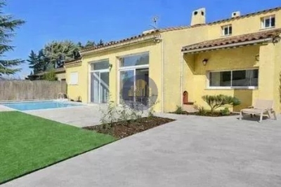 House for sale in PUYRICARD  - 8 rooms - 194 m&sup2; 