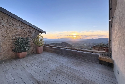 Maison à vendre à OINGT  - 5 pièces - 185 m² 