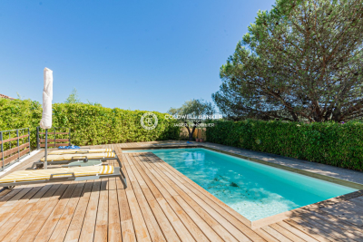 House for sale in COGOLIN Ouest - 6 rooms - 168 m&sup2; 