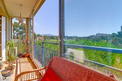 Appartement à vendre à ST-RAPHAËL Saint-Jean du Var i - 4 pièces - 69 m² 