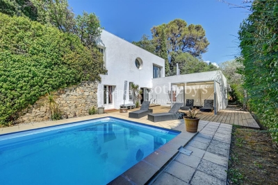 Maison à louer à AIX-EN-PROVENCE  - 6 pièces - 206 m² 