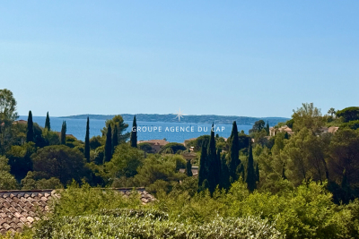 Maison à vendre à LES ISSAMBRES  - 7 pièces - 205 m² 