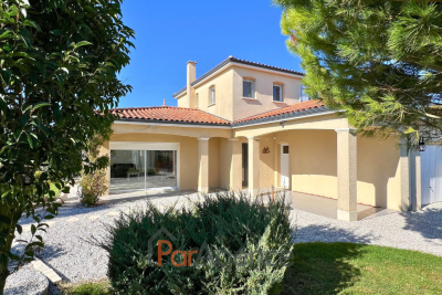 Maison à louer à MESCHERS SUR GIRONDE  - 5 pièces - 122 m² 