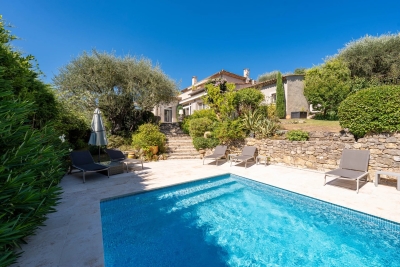 Maison à vendre à LE CANNET Touët-sur-Var - 4 pièces - 220 m² 