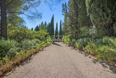 Maison &agrave; vendre &agrave; GRASSE  - 5 pi&egrave;ces - 133 m&sup2; 