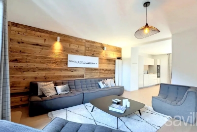 Apartment for sale in COURCHEVEL  - 6 rooms - 127 m² 