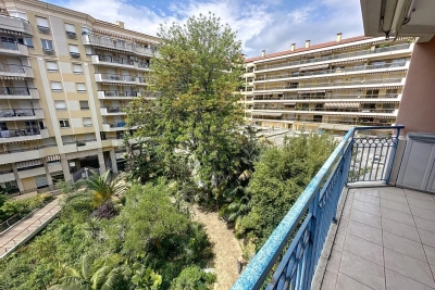 Appartement à vendre à MENTON Gorbio - 3 pièces - 46 m² 