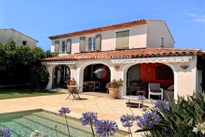 Maison &agrave; vendre &agrave; LES ISSAMBRES  - 6 pi&egrave;ces - 150 m&sup2; 