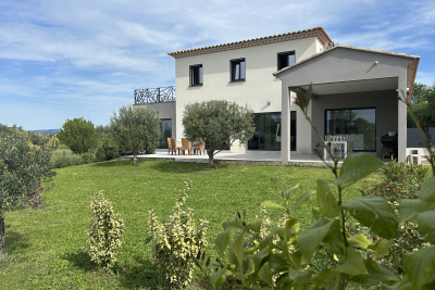 Maison à vendre à UZÈS  - 6 pièces - 160 m² 