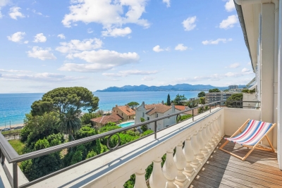 Apartment for sale in CANNES  - 5 rooms - 135 m&sup2; 