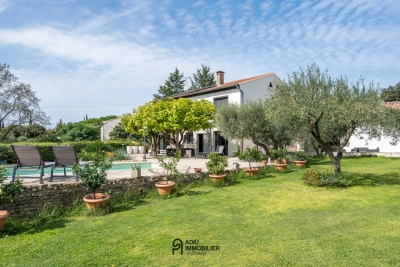 Maison à vendre à UZÈS  - 10 pièces - 290 m² 