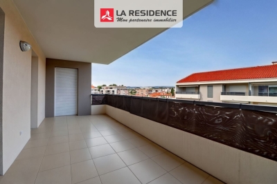 Apartment for sale in FRÉJUS  - 3 rooms - 66 m² 