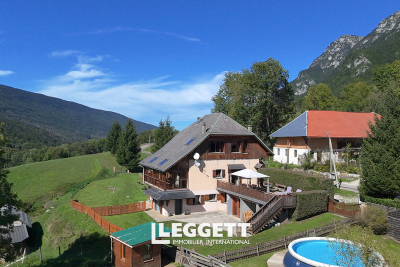 Maison à vendre à AILLON-LE-VIEUX  - 7 pièces - 199 m² 