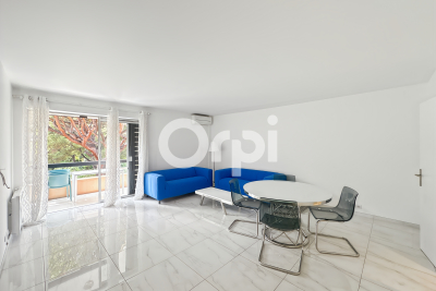 Apartment for sale in ST-TROPEZ Fayence - 2 rooms - 62 m² 