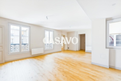 Appartement à vendre à PARIS 7EME Rochechouart 8 - 3 pièces - 76 m² 