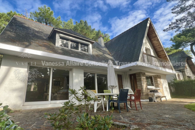 Maison à vendre à LA BAULE ESCOUBLAC  - 8 pièces - 217 m² 
