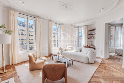 Appartement à vendre à PARIS 6EME Montparnasse 8 - 5 pièces - 109 m² 