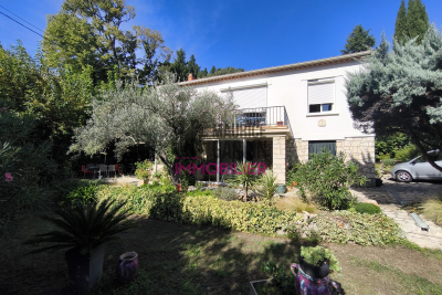 Maison à vendre garage jardin villeneuve les avignon 