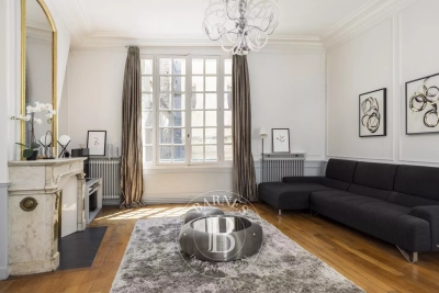 Appartement &agrave; vendre &agrave; PARIS 6EME Monnaie - 3 pi&egrave;ces - 93 m&sup2; 