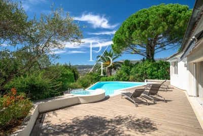 Maison à vendre à MOUGINS  - 10 pièces - 630 m² 