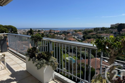 Appartement à vendre à LE CANNET Bioves-Casino - 4 pièces - 162 m² 