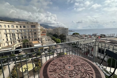 Appartement à vendre à MENTON Riquier-Arson - 2 pièces - 73 m² 