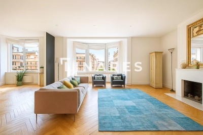 Appartement à vendre à MARSEILLE 8EME Pont de Beraud - 5 pièces - 219 m² 