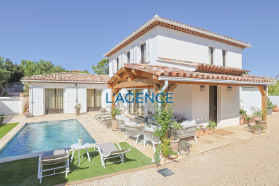 Maison à vendre à HYÈRES  - 5 pièces - 156 m² 