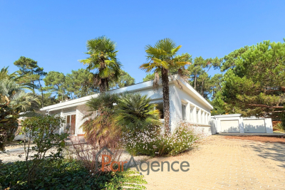 Maison à vendre à ST PALAIS SUR MER  - 5 pièces - 153 m² 