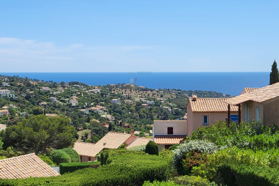 Appartement à vendre à LES ISSAMBRES La Cadière-d'Azur - 2 pièces - 36 m² 