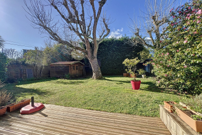 Maison à vendre à MÉRIGNAC Labatut 2 - 8 pièces - 228 m² 