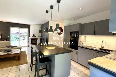 Maison &agrave; vendre &agrave; VIELLE-ST-GIRONS  - 7 pi&egrave;ces - 129 m&sup2; 